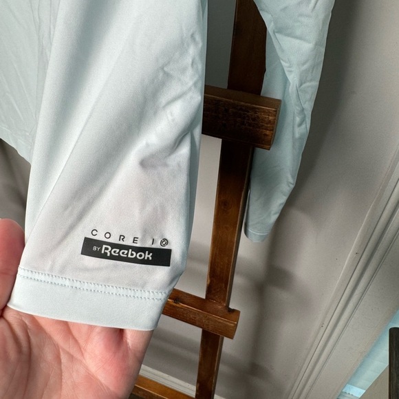 Core 10 Reebok Women’s Loose Fitting Fitness shirt - Picture 6 of 7